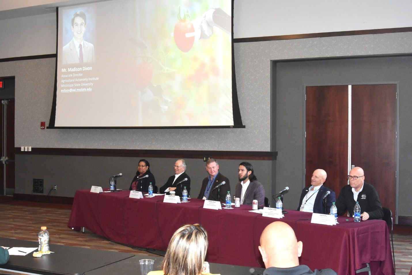 CAVS-Extension Director, Tonya McCall (far left) serves on panel representing MSU research center and institutes at the ORED Autonomous Systems Symposium